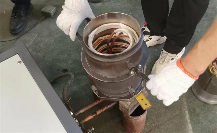 不锈钢机壳加热-热套定子_常州尊龙凯时人生就是搏!官网电器.jpg