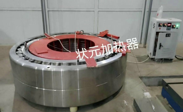 大型轴承加热器-加热设备_常州尊龙凯时人生就是搏!官网电器.jpg